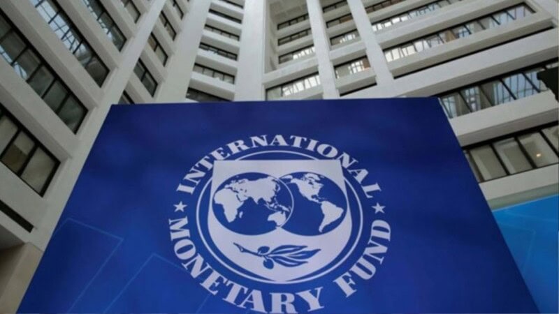 IMF team in Pakistan for crucial budget talks