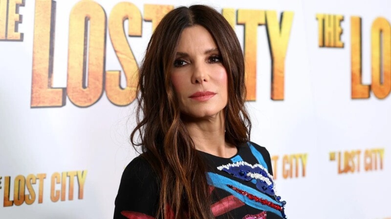 Sandra Bullock: A Beloved Hollywood Star with Heart and Talent