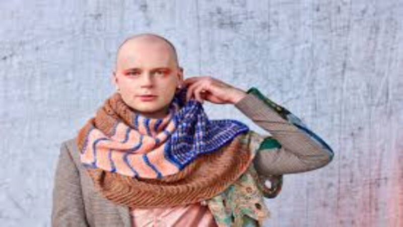 Stephen West: The Colorful World of a Knitting Visionary