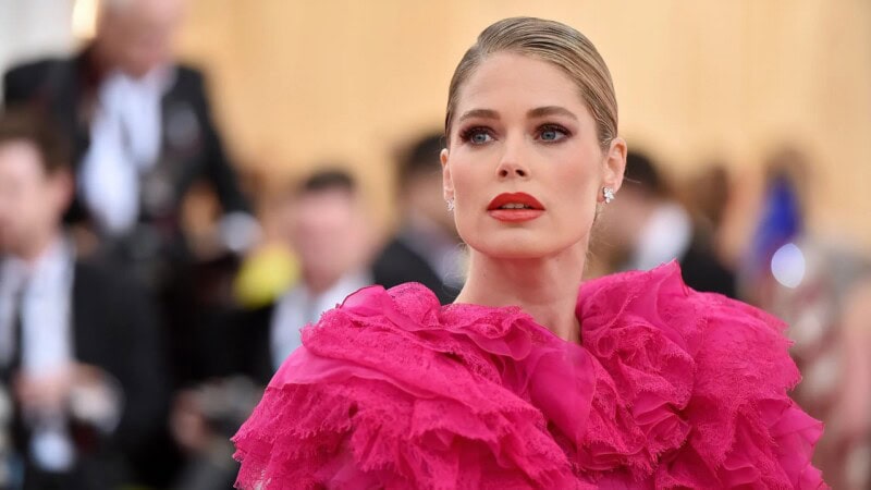 Doutzen Kroes: The Dutch Supermodel Redefining Beauty & Strength