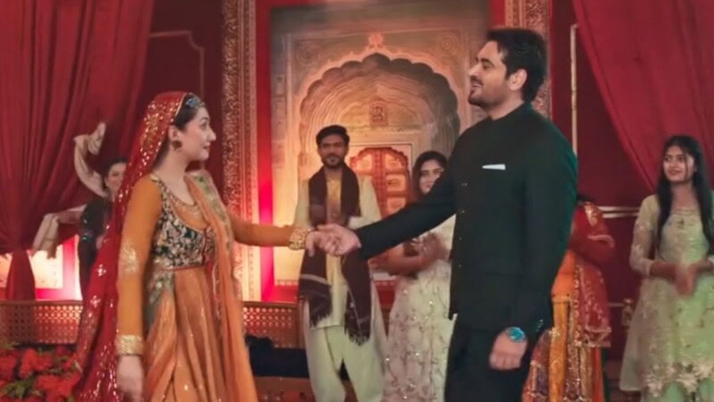 Mahira wears one part of her own wedding attire in Love Guru song