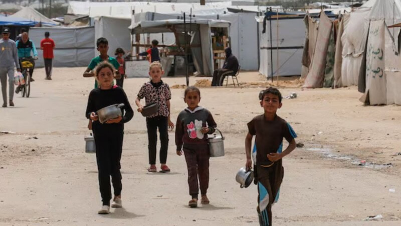 One in 10 children in its clinics are malnourished, UN Palestinian refugee agency says