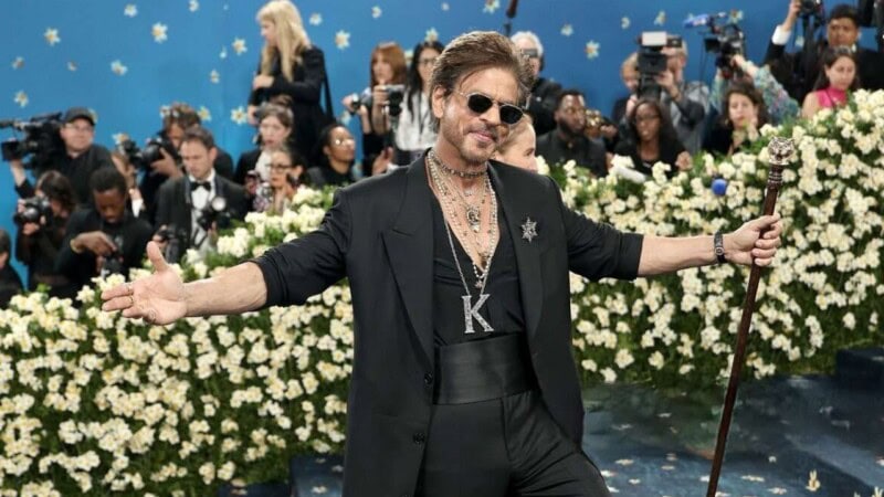Shah Rukh Khan injured while performing his own stunt for King