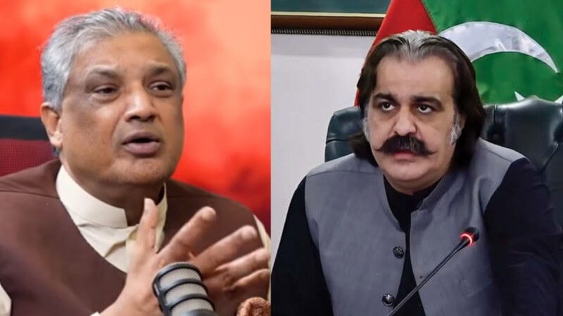 ‘He took off his shoe’; Senior journalist narrates Imran’s reaction on Gandapur conveying offer to him