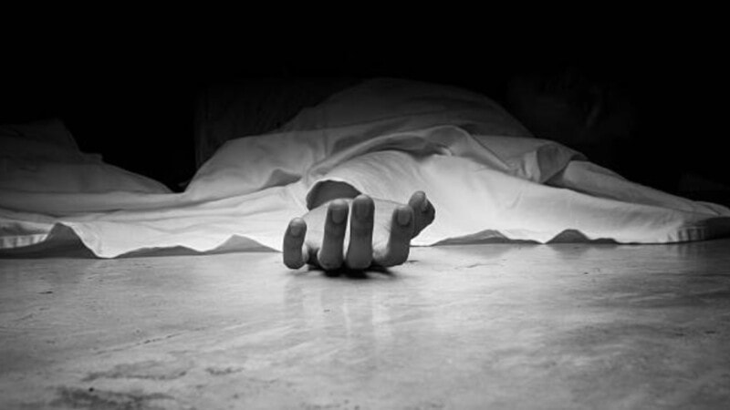 Karachi man kills wife for ‘talking to someone on the phone’