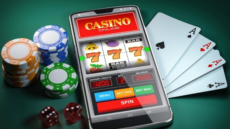 Beware of THESE gambling, trading apps banned in Pakistan