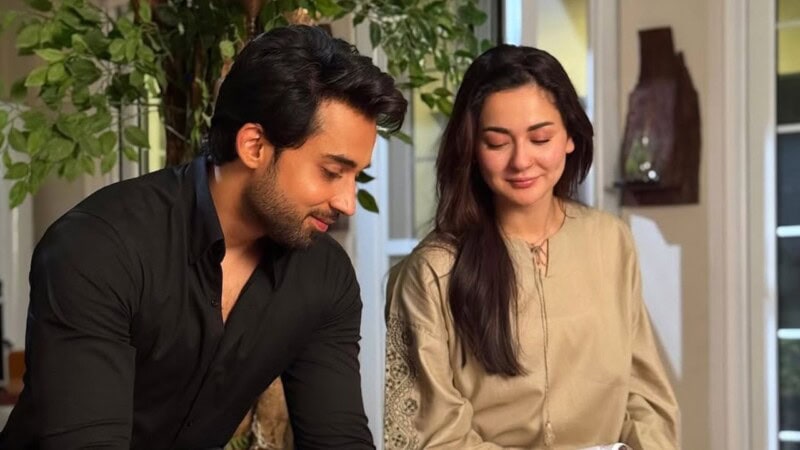 Hania, Bilal look adorable in first look at ‘Mere Zindagi Hai Tou’