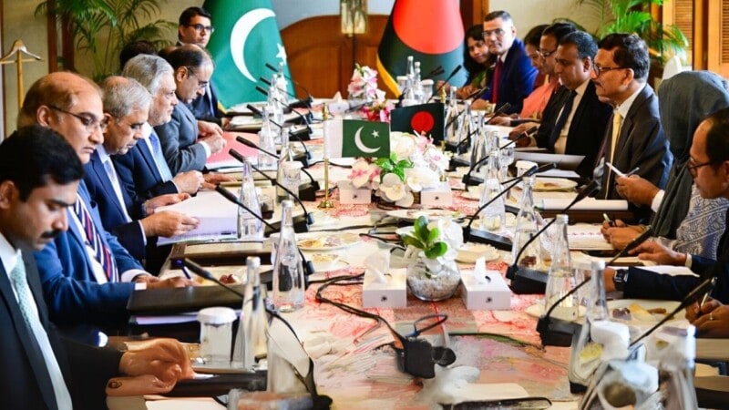 Pakistan, Bangladesh agree on visa free travel for diplomats, officials