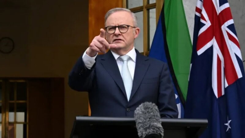 Australia expels Iran ambassador over antisemitic attacks