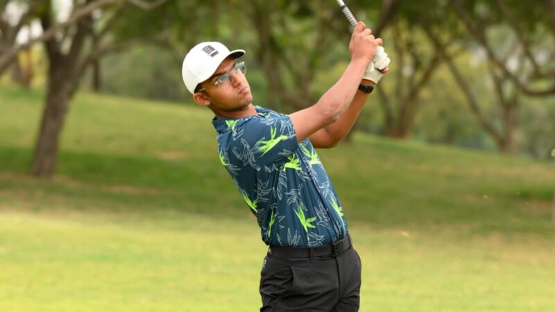 Omar Khalid Hussain becomes first Pakistani to win pro golf event in US