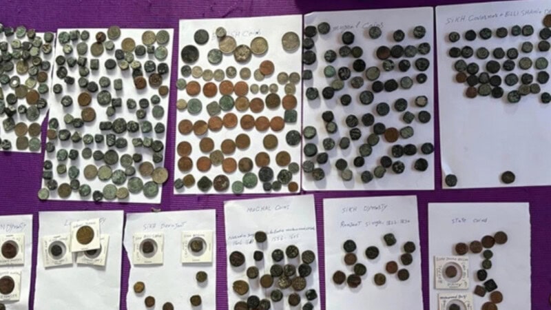 400 ancient coins found in Dera Ghazi Khan