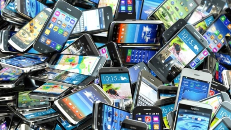 Stolen mobile phones worth Rs2.2 million might soon be returned to owners in Karachi