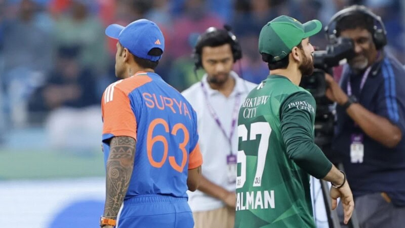 No trophy photoshoot before Pakistan-India Asia Cup final: Reports