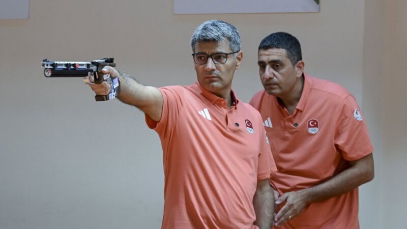 Turkish shooter of ‘calm guy’ fame wins gold at European Air Weapons League