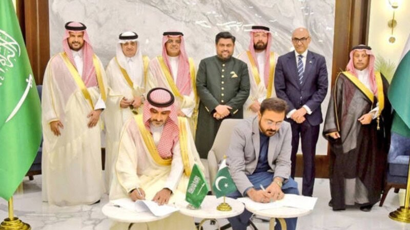 Saudi delegation signs MoUs to boost IT education, sports in Sindh