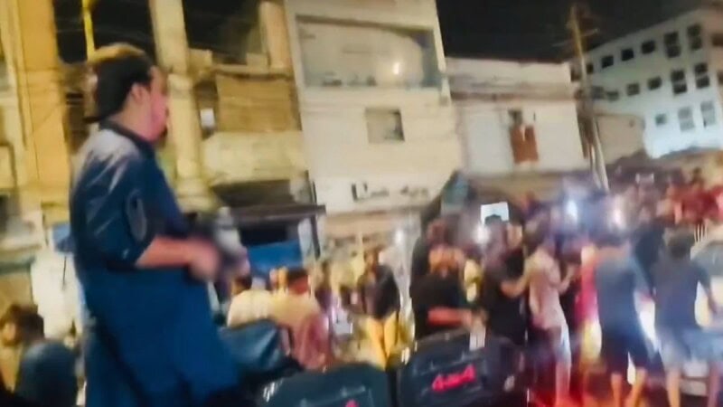 Dumper association guard arrested for firing at protesters in Karachi