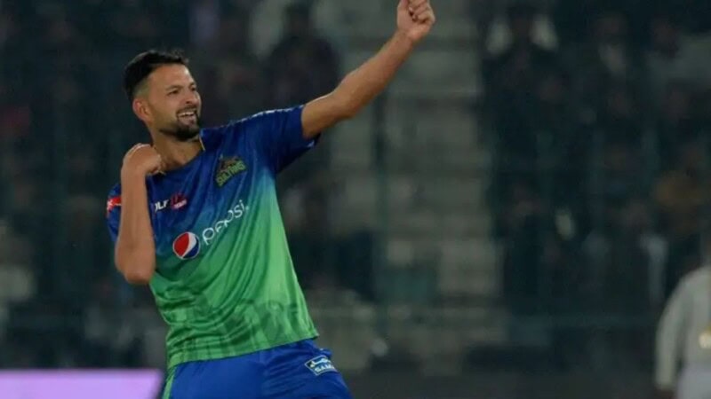 Ihsanullah becomes top Pakistani pick at BPL 2026 auction