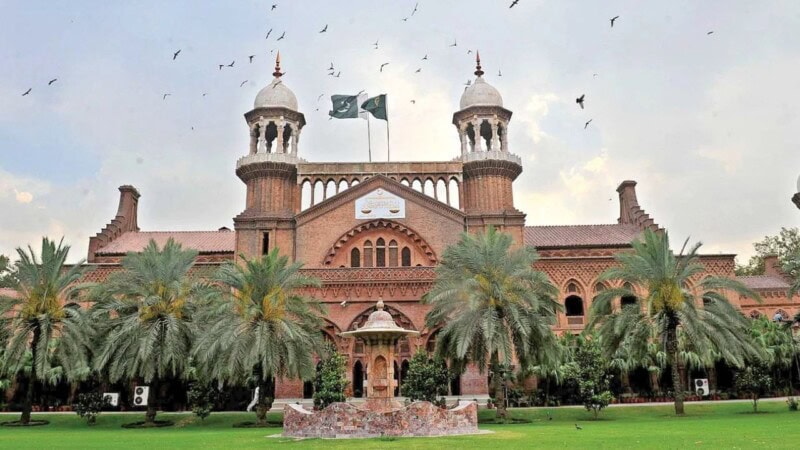 Lahore High Court orders 13-year-old child to remain with adoptive parents instead of biological parents