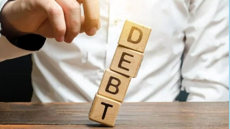 Pakistan’s external debt-to-GDP falls to 26 percent as remittances hit record high: SBP
