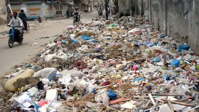 ‘Karachi’s daily waste numbers surpass Mumbai, Delhi and Dhaka’