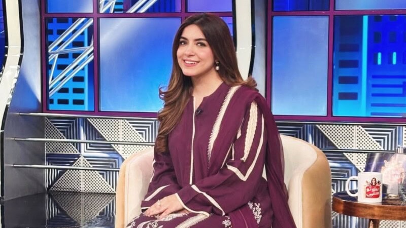 TV host Hina Niazi just got engaged