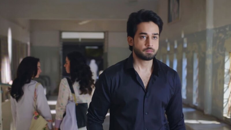 Doomscrolling on the phone is the only way you’ll get through Meri Zindagi Hai Tu