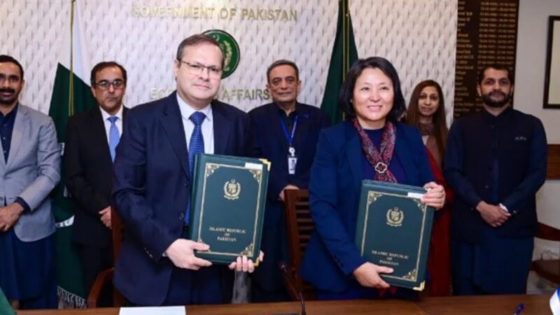Pakistan, ADB seal $730m financing package to strengthen power transmission network