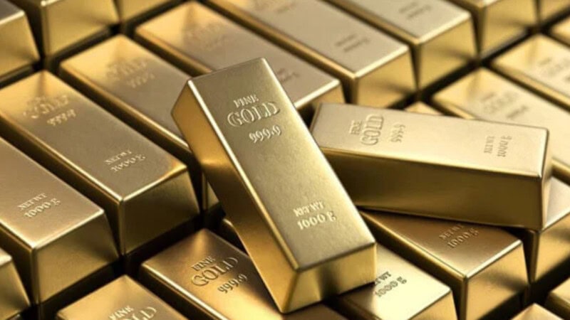 Gold drops by Rs5,500 as international rates fall