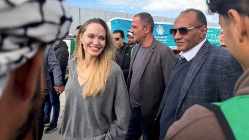 Angelina Jolie visits Egypt’s Gaza border
