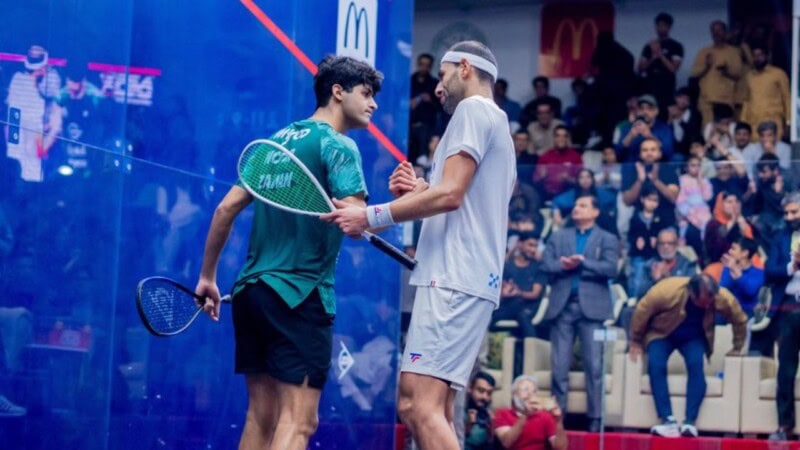 Noor Zaman loses Karachi Open quarterfinal but wins praise from former world champion