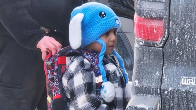 US immigration agents detain five-year-old Minnesota boy with father