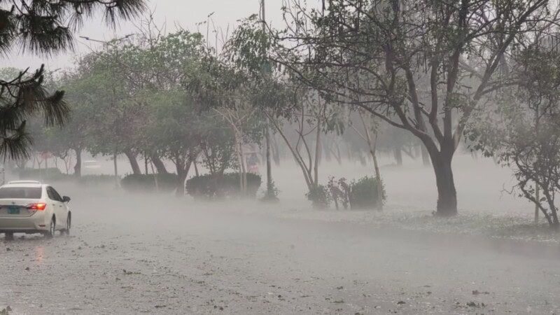 Met Office warns of nationwide rains, thunderstorms from April 1