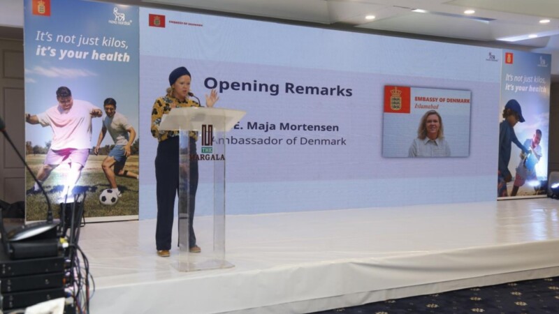 “The Weight of Perfection” Calls for a Rethink on Women, Health, and the Limits of ‘Trying Harder’