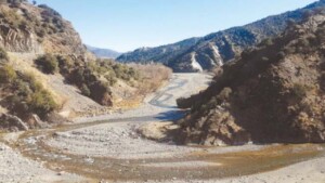 Locals rush to Waziristan stream after claims of gold discovery