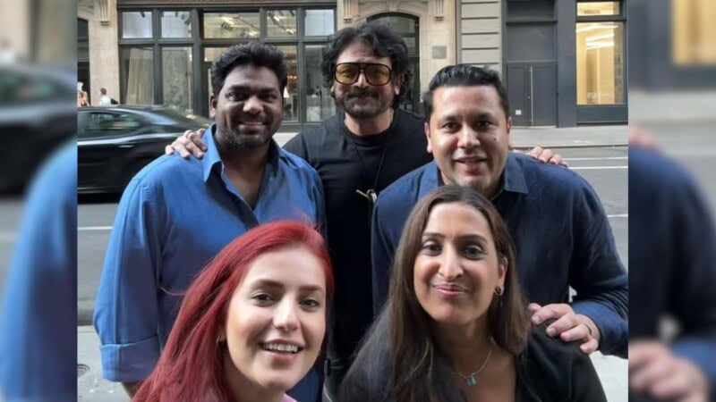 Faisal Kapadia spotted with Zakir Khan in New York