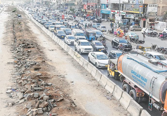 Sindh CM promises to rebuild the heavily criticised University Road in 90 days