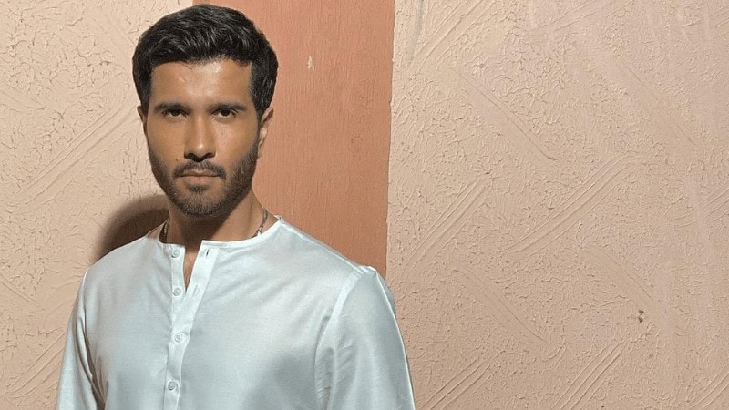 Feroze Khan hits out at ‘uninformed’ YouTube critics