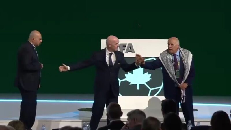 VIDEO: Palestine football chief refuses to shake Israeli counterpart’s hand despite FIFA president’s insistence