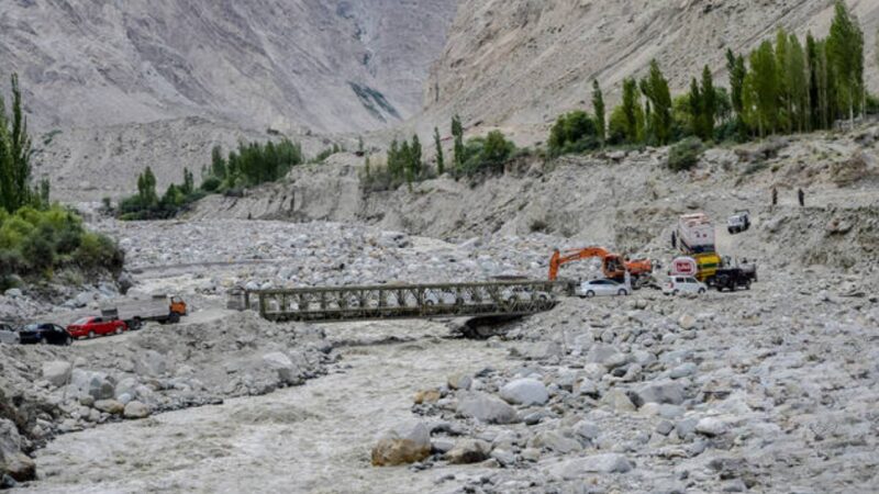 Glacial flood warning puts northern areas on high alert