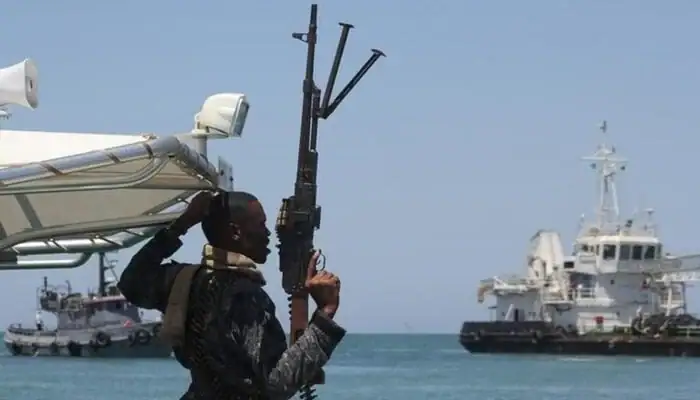 Somali pirates shift tactics, create WhatsApp group with Pakistani hostages’ families