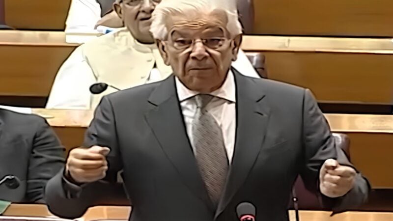 Khawaja Asif bashes ‘Vigo culture’, questions mentality of infamous truck’s drivers