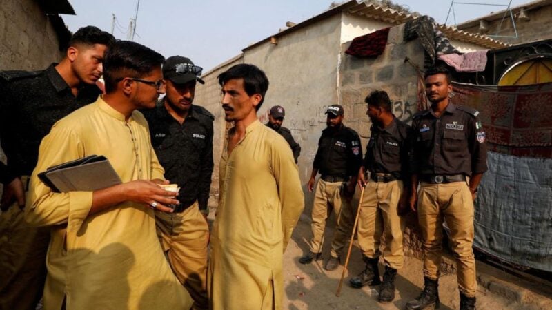 Pakistan to arrest undocumented Afghans from July 10: Interior Ministry