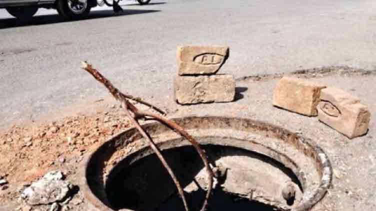 Five-year-old boy dies after falling into open manhole in Lahore