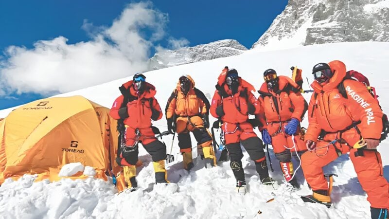 American, Nepali climbers among 10 missing after avalanche in Pakistan