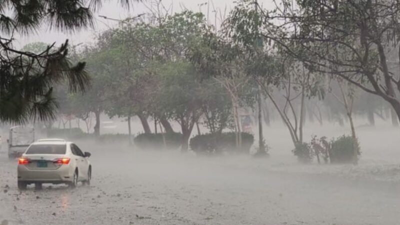 Monsoon death toll climbs to 109 as floods sever Lahore-Faisalabad rail link