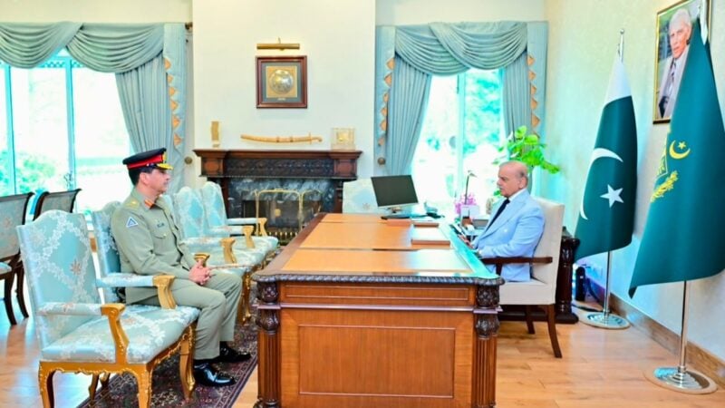 PM appoints Gen Aamer Raza as National Strategic Command boss