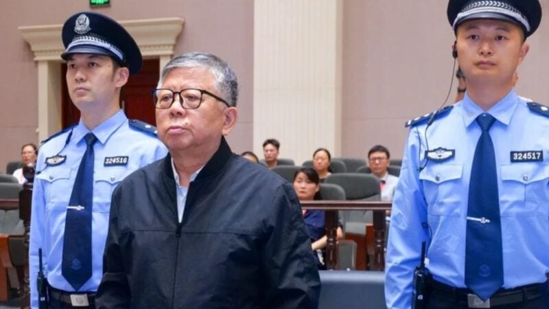 Chinese official sentenced to death for bribes worth $325 million