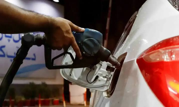 Fuel prices jacked up as Pakistan shifts to daily price review
