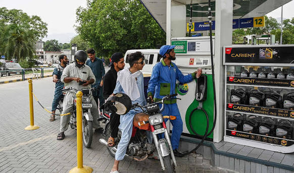 Petrol prices down by 75 paisas as diesel rises to Rs390.62 per litre