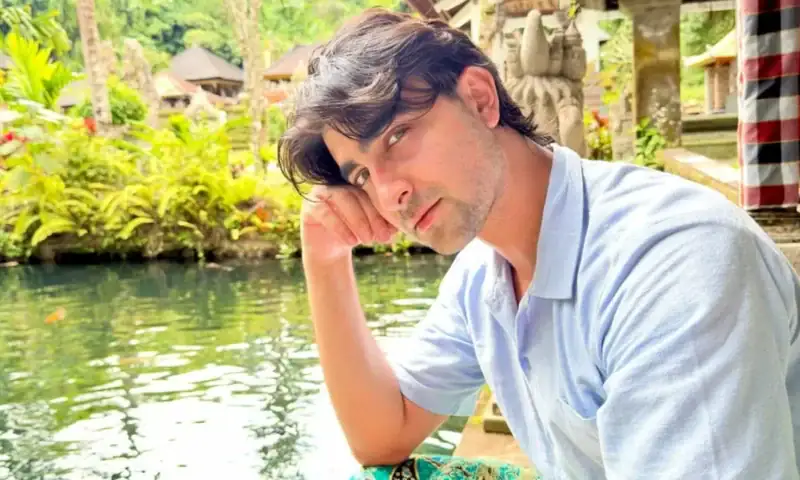 Khaqan Shahnawaz blames lack of education for public misbehaviour on I-Day; internet disagrees